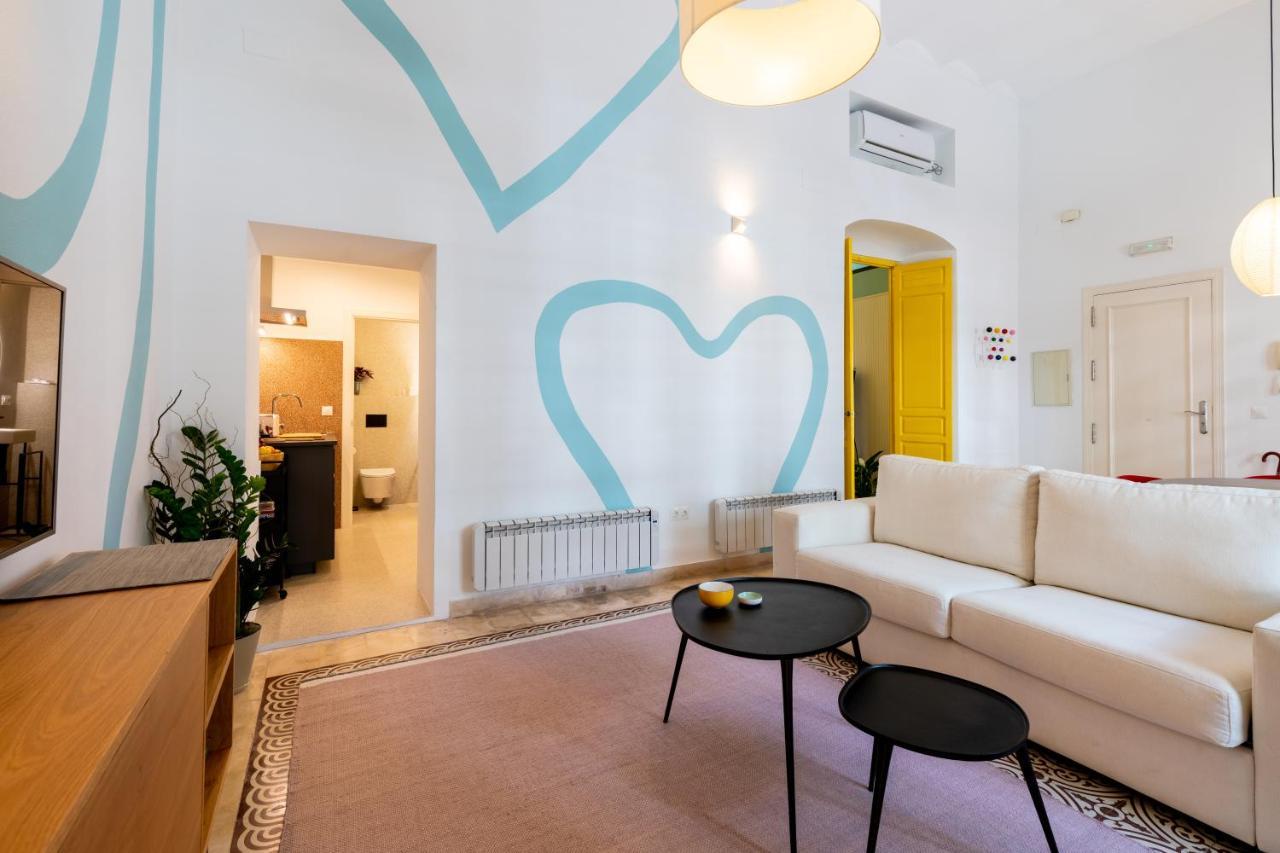 Apartamento Trahzo Sevilla Kültér fotó