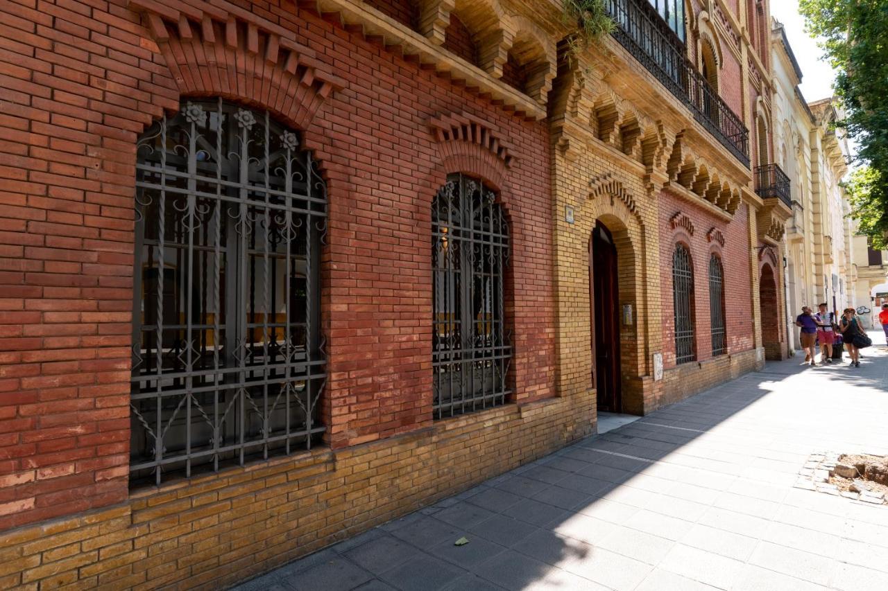 Apartamento Trahzo Sevilla Kültér fotó