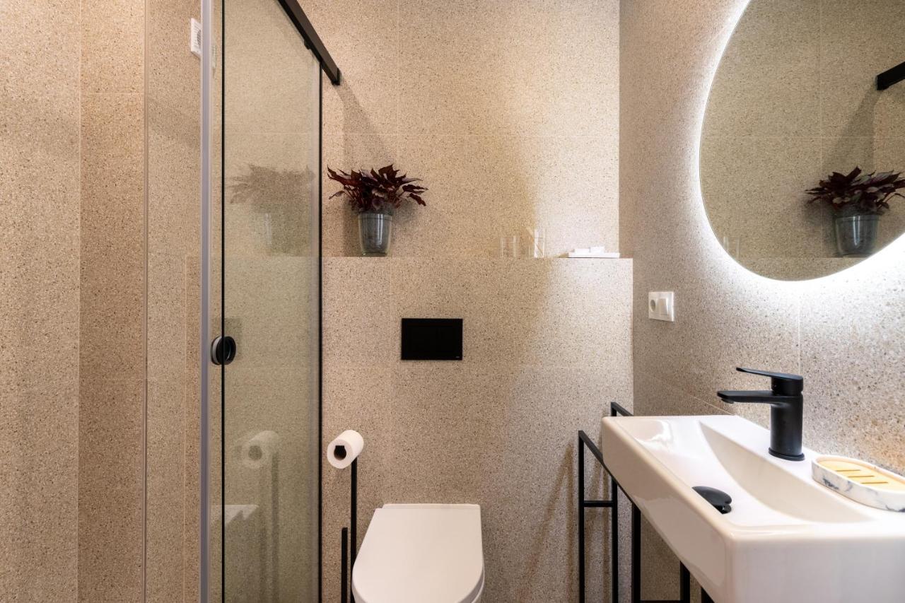 Apartamento Trahzo Sevilla Kültér fotó